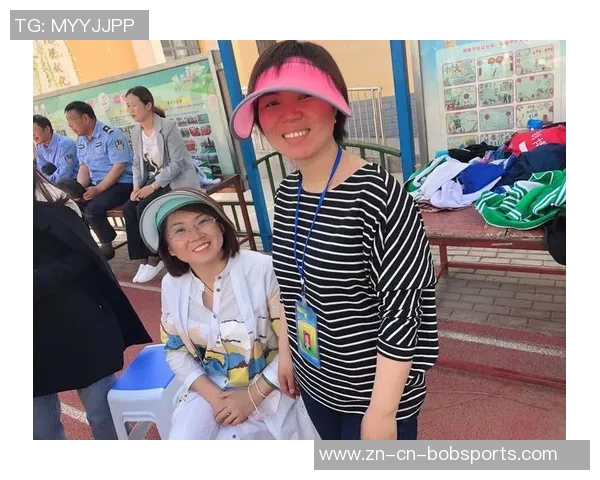 普理查德揭露训练营对抗激烈程度颈部血痕见证战斗般的拼搏精神