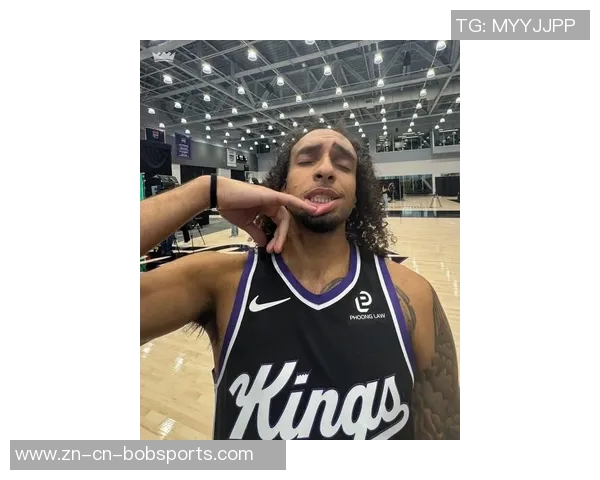 小萨德罗赞笑容满面拉文施罗德神情严肃国王新赛季定妆照震撼发布 小萨德罗赞笑容满面拉文施罗德神情严肃国王新赛季定妆照震撼发布