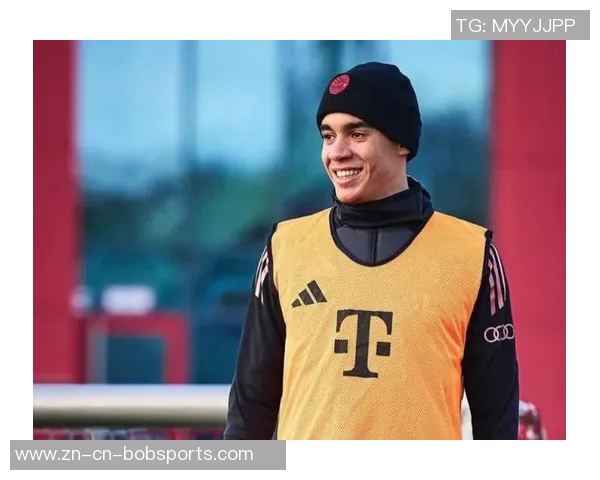 拜仁发布穆西亚拉康复训练照片展现积极恢复状态 拜仁发布穆西亚拉康复训练照片展现积极恢复状态