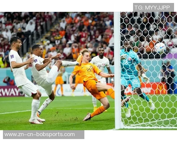 荷兰队官方推特发布海报热身世预赛对阵马耳他德容加克波等明星球员亮相 荷兰队官方推特发布海报热身世预赛对阵马耳他德容加克波等明星球员亮相