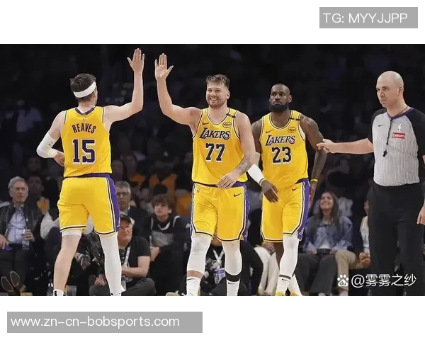 皮尔斯谈与詹姆斯的竞争关系:彼此成就的篮球传奇之路 皮尔斯谈与詹姆斯的竞争关系:彼此成就的篮球传奇之路