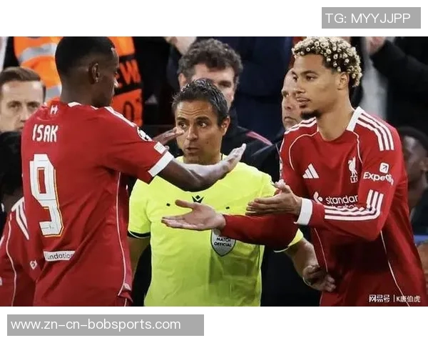 尼科尔建议斯洛特考虑让萨拉赫替补以提升其表现和状态 尼科尔建议斯洛特考虑让萨拉赫替补以提升其表现和状态