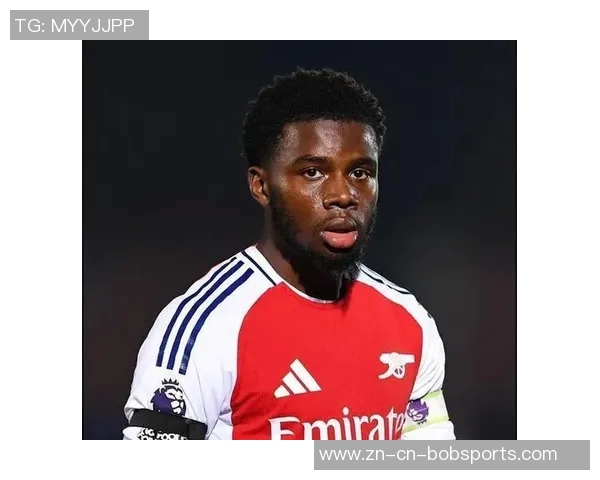 曼联新星曼的家庭背景揭秘:阿森纳球迷父母教他谦逊之道 曼联新星曼的家庭背景揭秘:阿森纳球迷父母教他谦逊之道